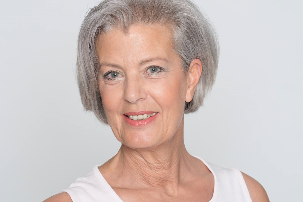 How to style spiky hair for women over 60